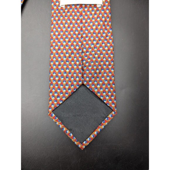 The Metropolitan MUSEUM of ART Men's Silk Tie Red Pattern Imported Silk RARE - Picture 3 of 6